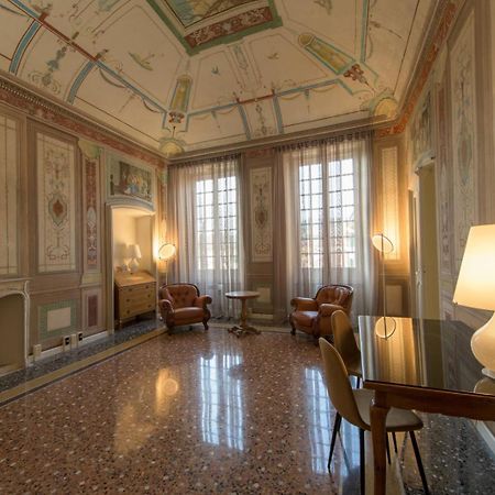 Palazzo Sertorio Suites Гави Екстериор снимка
