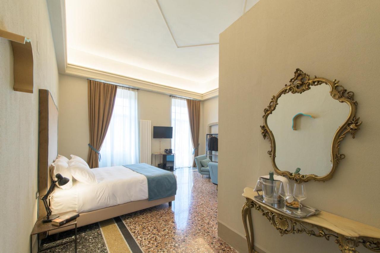 Palazzo Sertorio Suites Гави Екстериор снимка