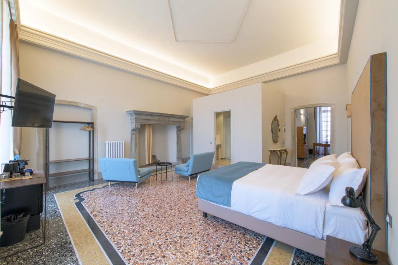 Palazzo Sertorio Suites Гави Екстериор снимка