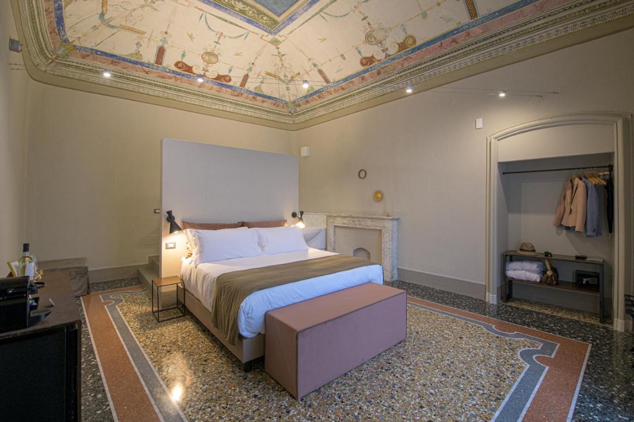 Palazzo Sertorio Suites Гави Екстериор снимка