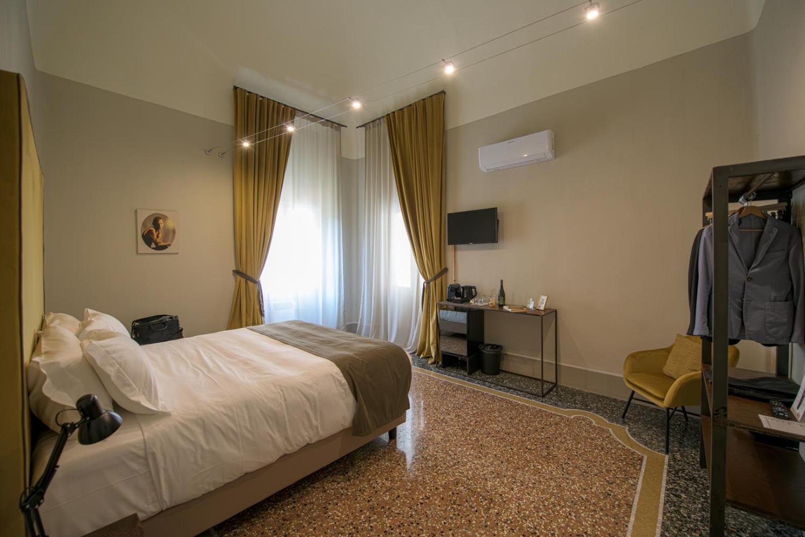 Palazzo Sertorio Suites Гави Екстериор снимка