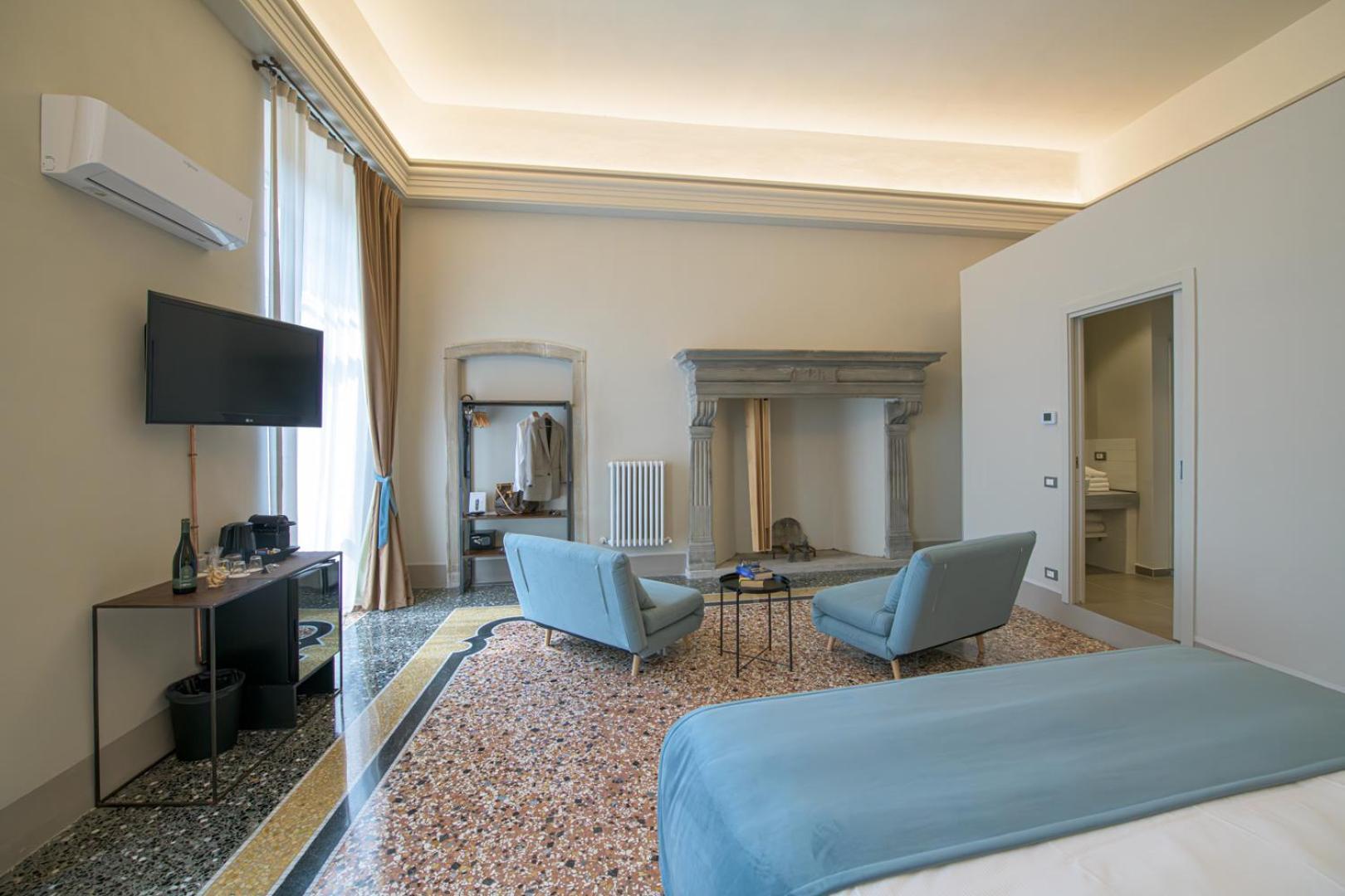 Palazzo Sertorio Suites Гави Екстериор снимка