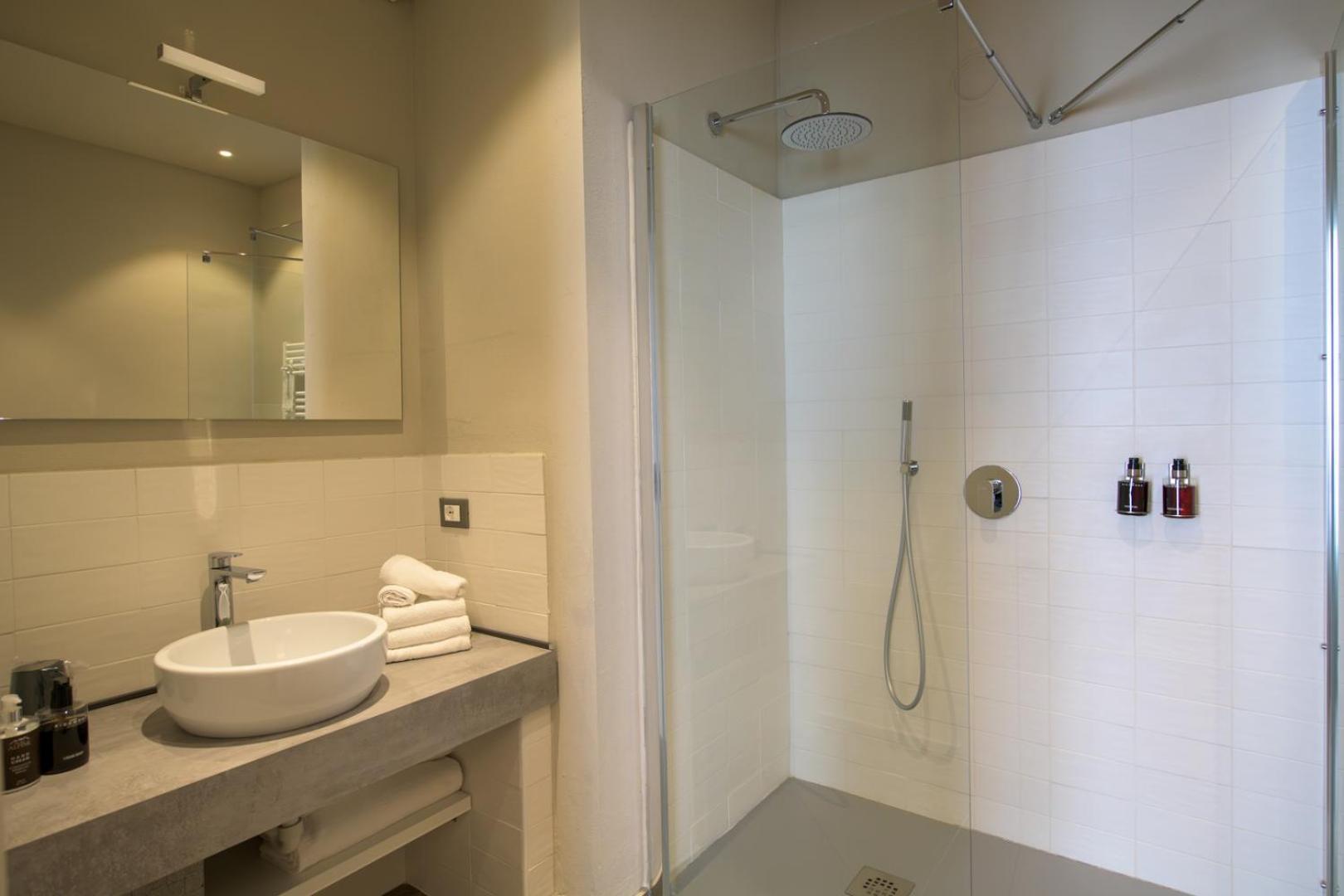 Palazzo Sertorio Suites Гави Екстериор снимка